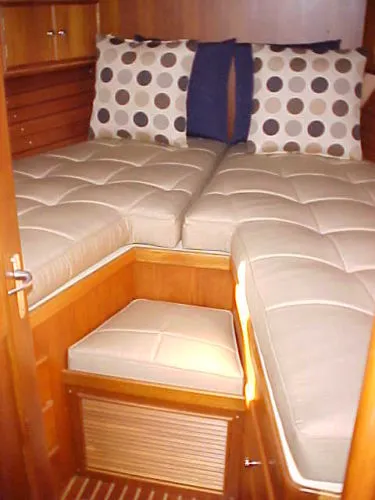 2002 Grand Banks East Bay Hard Top