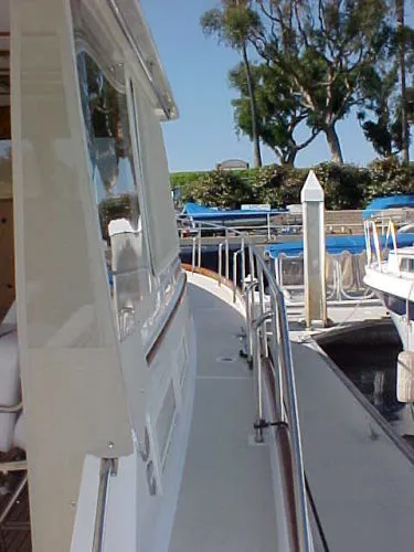 2002 Grand Banks East Bay Hard Top