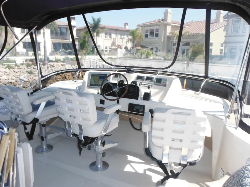 2006 Mainship 34 Trawler