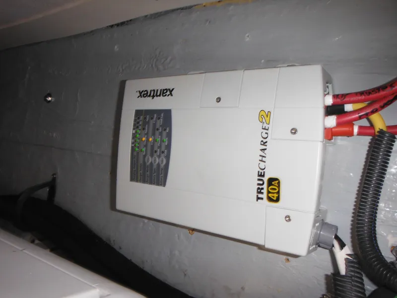 2006 Mainship 34 Trawler