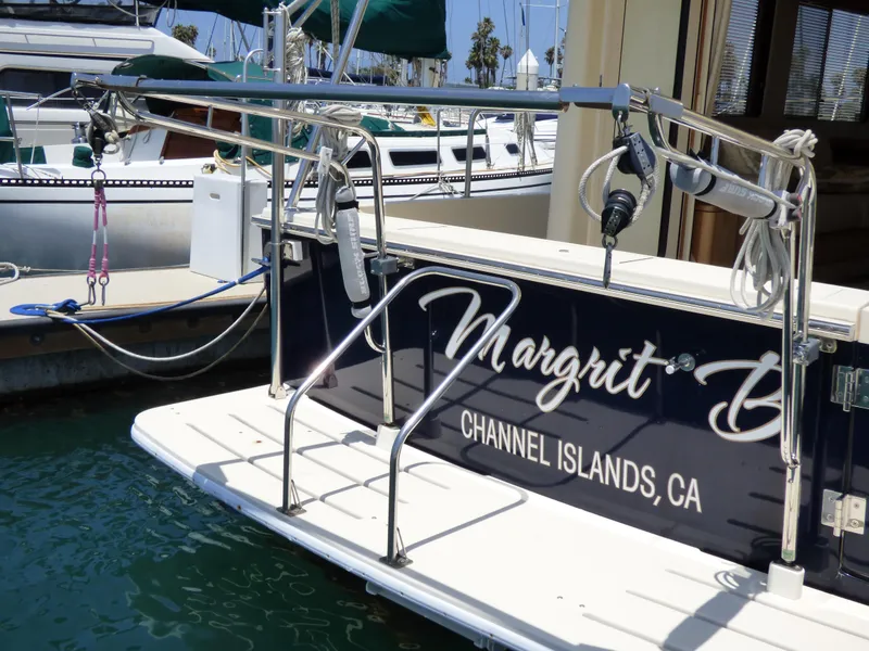 2006 Mainship 34 Trawler