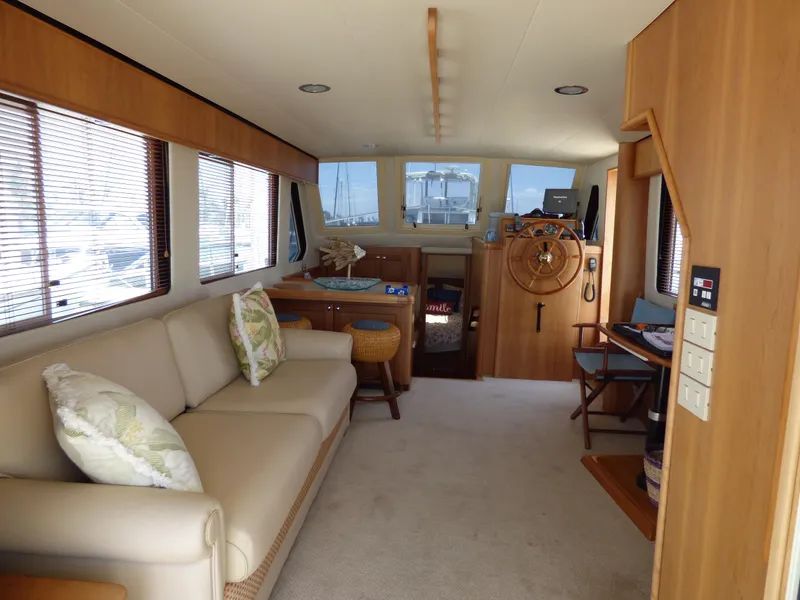 2006 Mainship 34 Trawler