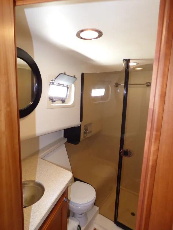 2006 Mainship 34 Trawler