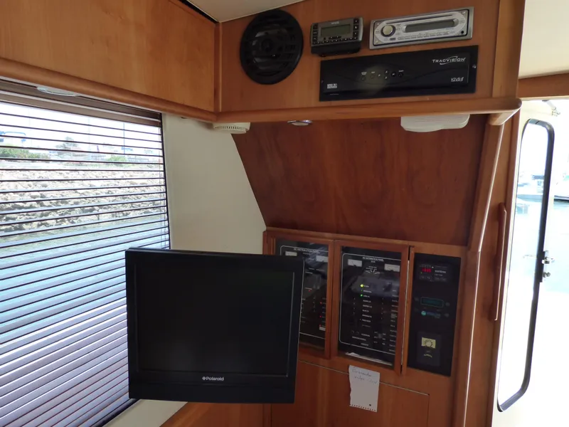 2006 Mainship 34 Trawler