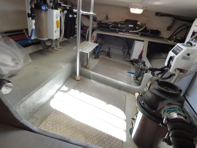 2006 Mainship 34 Trawler