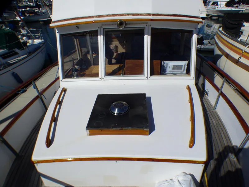 1973 Grand Banks 32 Sedan