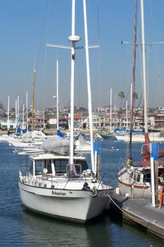 1981 Lancer Motorsailer