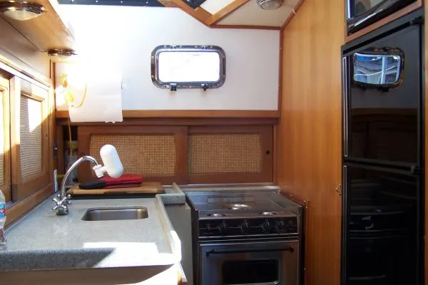 1981 Lancer Motorsailer