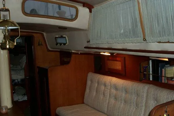 1981 Islander Freeport