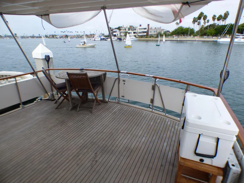 1988 DeFever 44 Motor Yacht