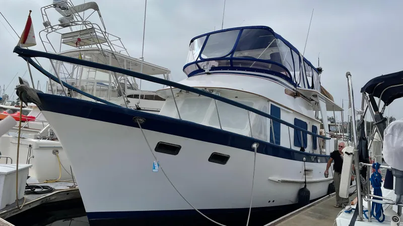 1988 DeFever 44 Motor Yacht
