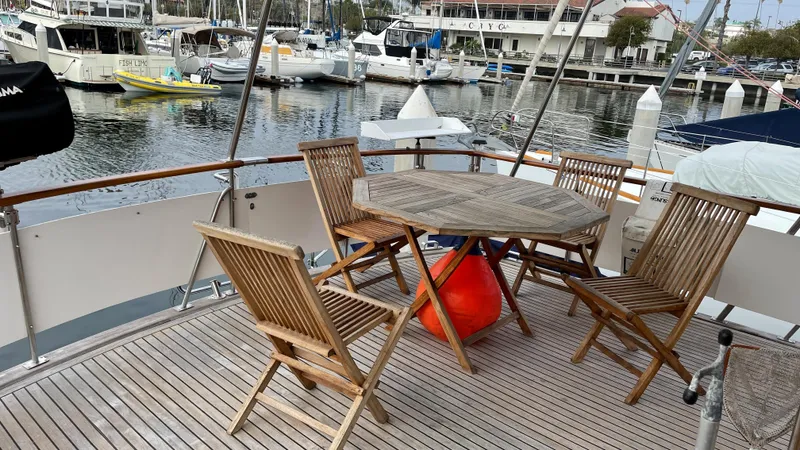 1988 DeFever 44 Motor Yacht