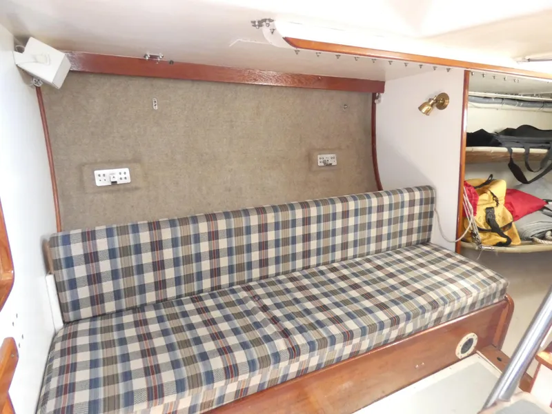Starboard Settee