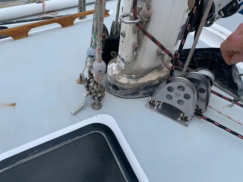 1985 J Boats 41