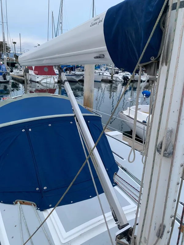 1985 J Boats 41