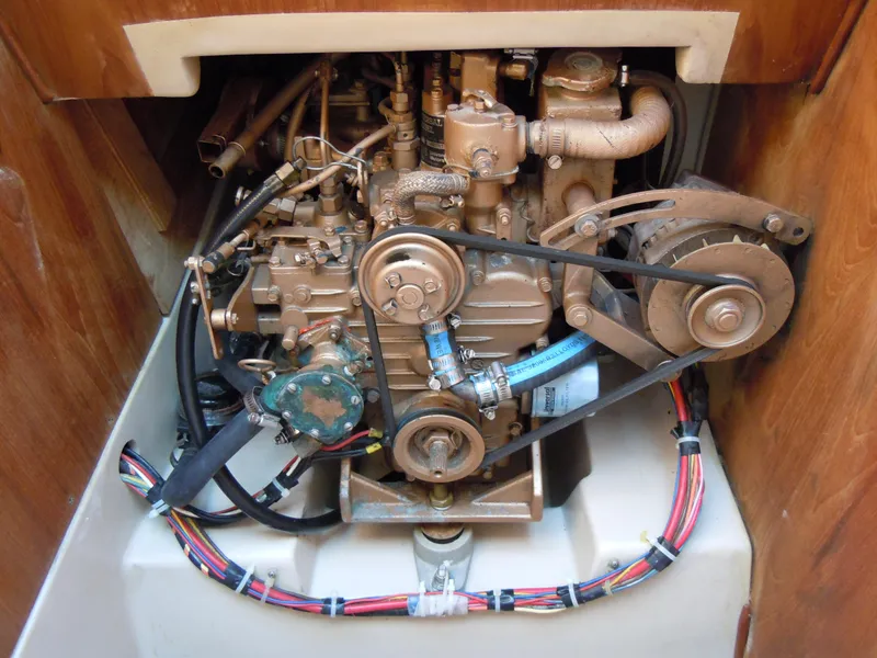 1986 Capital Gulf 27