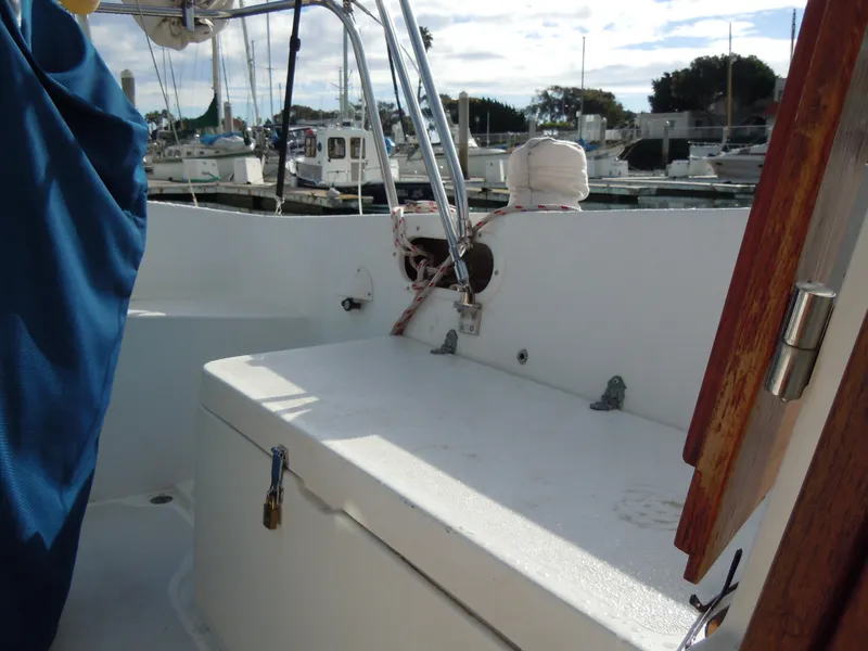 1986 Capital Gulf 27