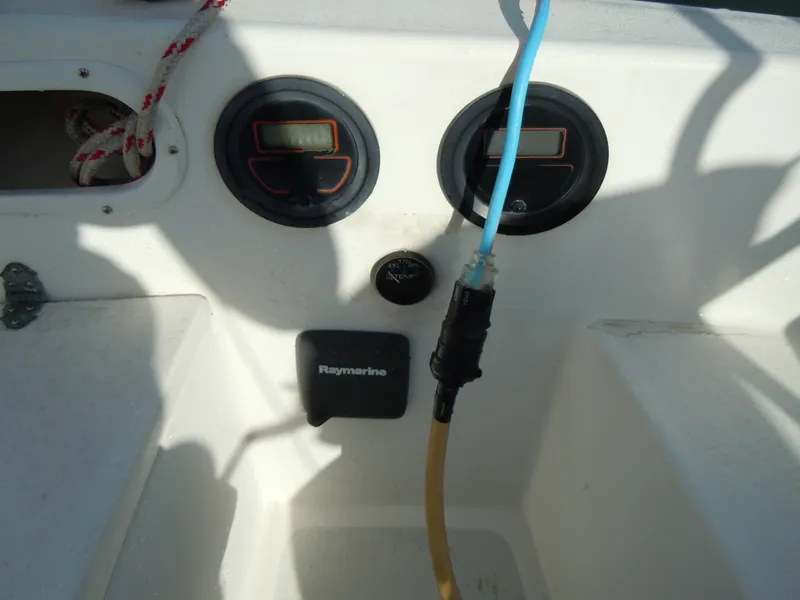 1986 Capital Gulf 27