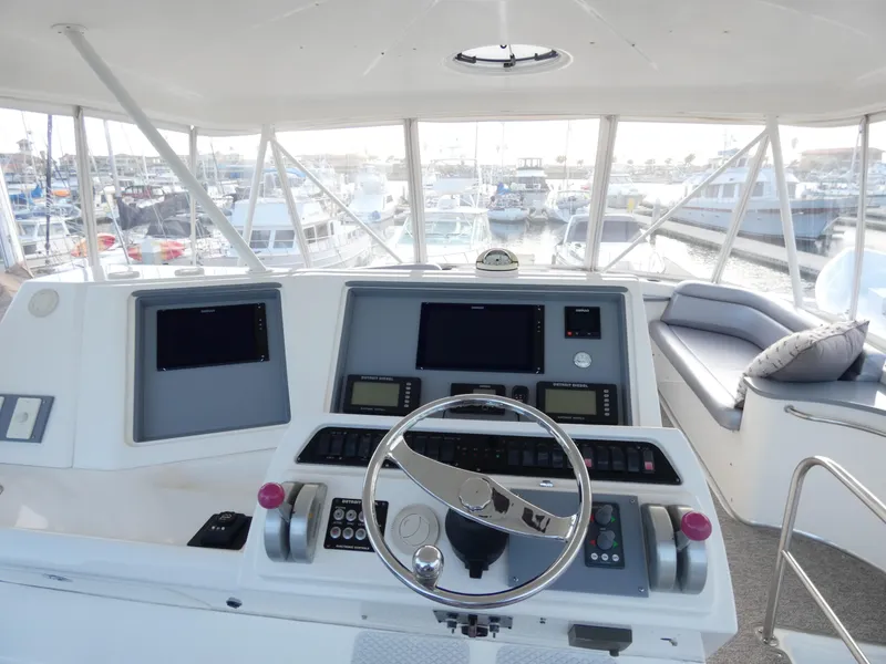 2004 Silverton 48 Convertible