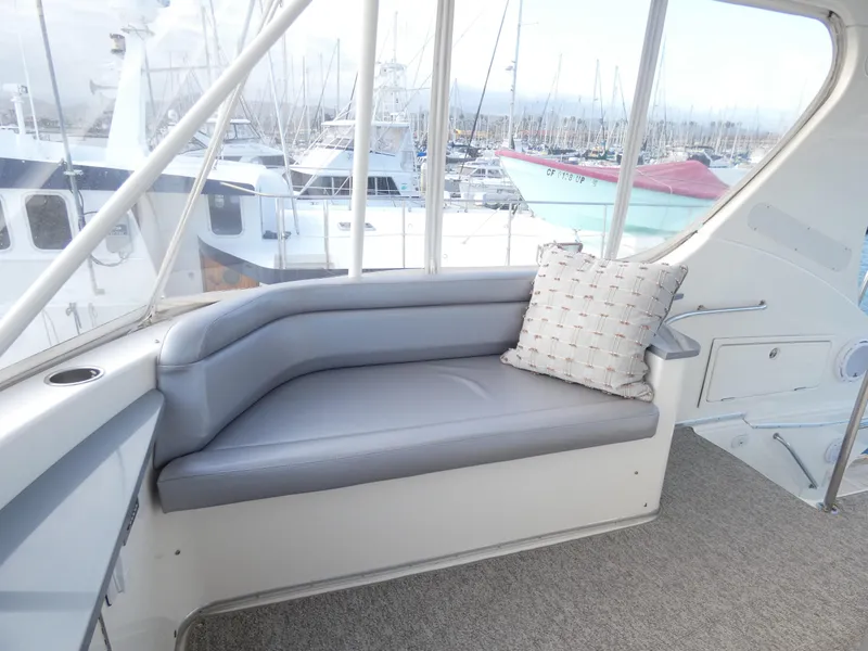 2004 Silverton 48 Convertible