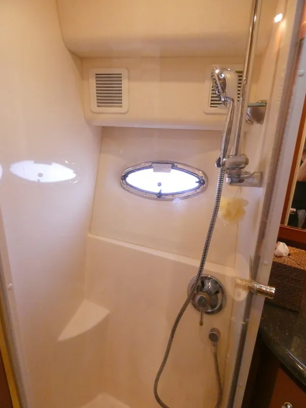 2004 Silverton 48 Convertible
