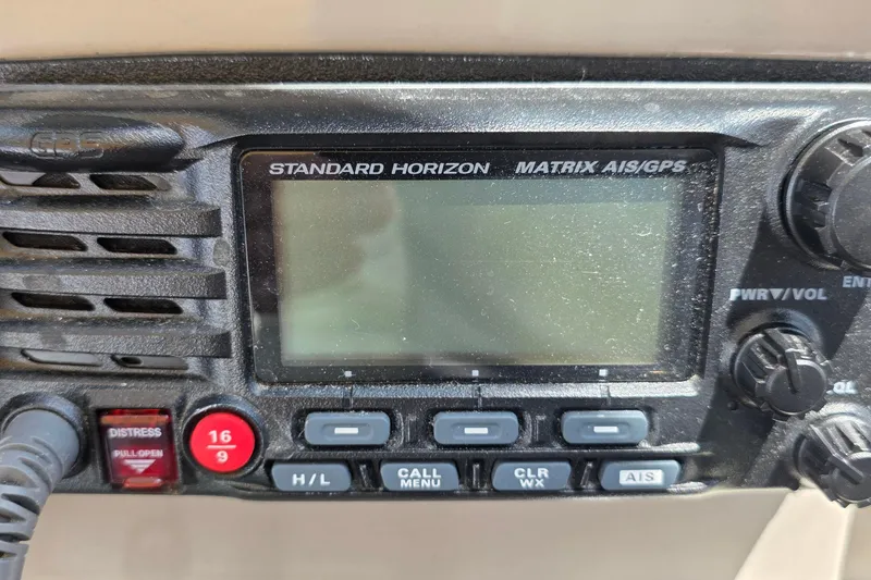 Standard Horizon Matrix AIS/GPS radio on 2001 Cruisers Yachts 340 Express.