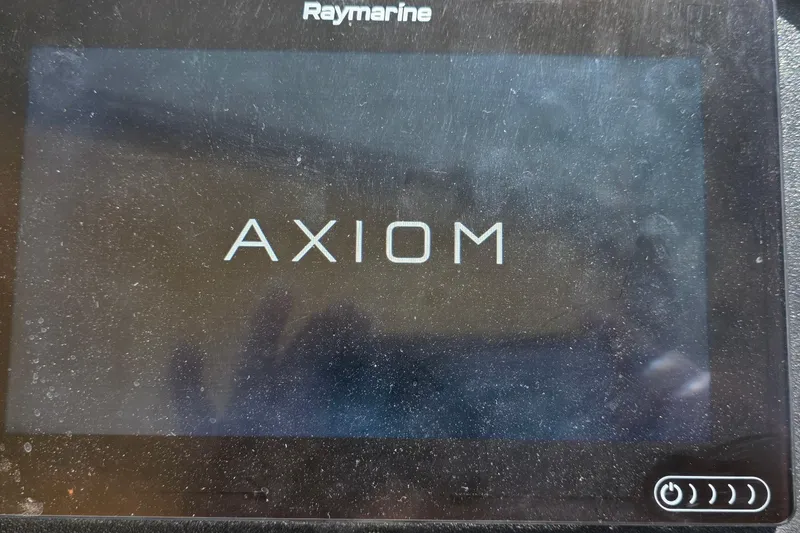 Raymarine Axiom display on 2001 Cruisers Yachts 340 Express.