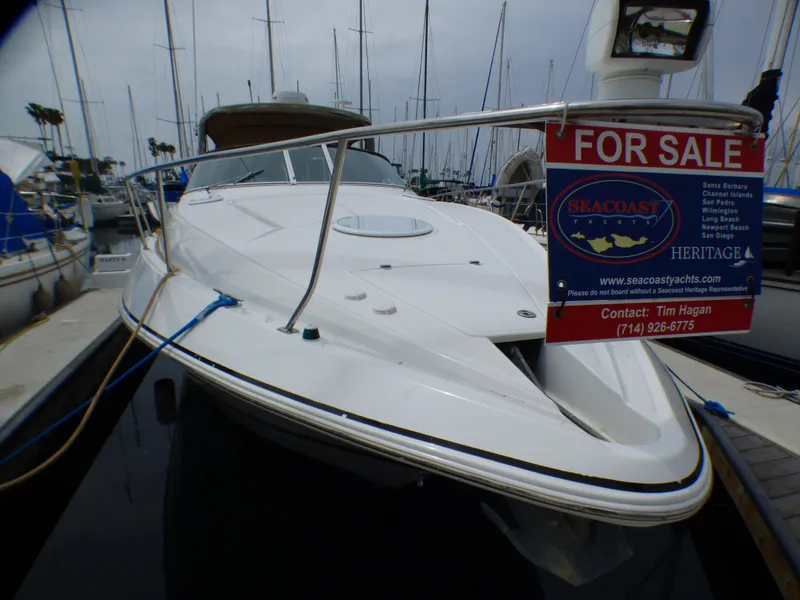 2001 Cruisers Yachts 340 Express for sale at marina.