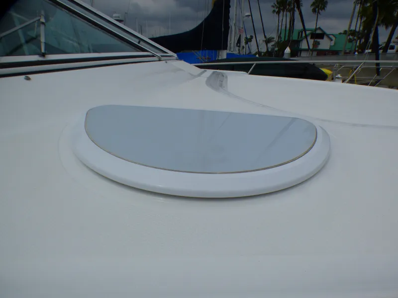 2001 Cruisers Yachts 340 Express
