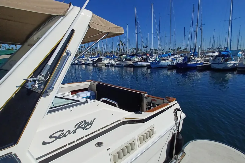 1988 Sea Ray 300 Sundancer