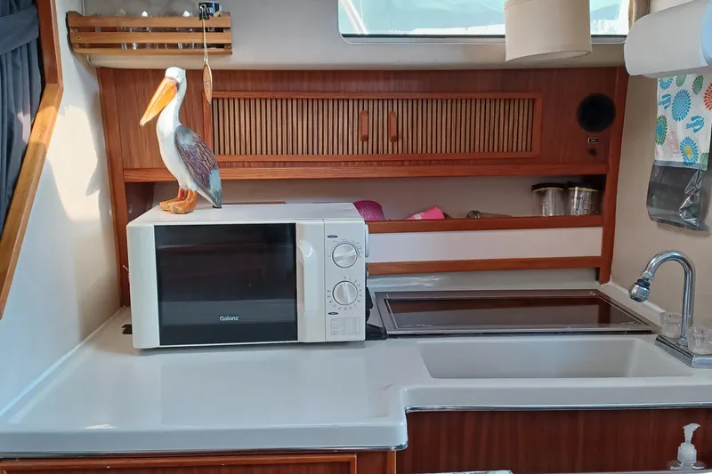 1988 Sea Ray 300 Sundancer