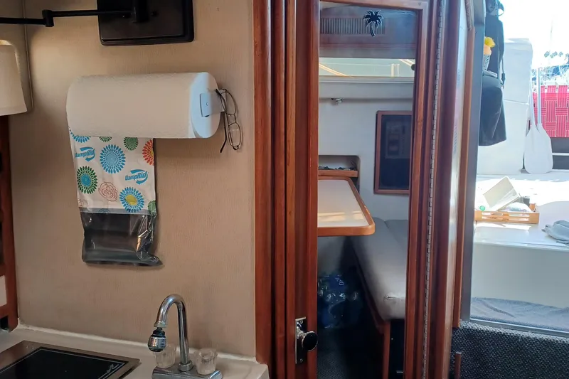 1988 Sea Ray 300 Sundancer