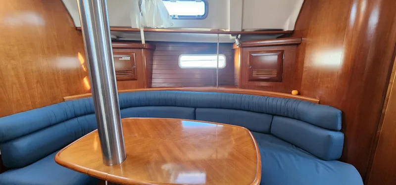 2002 Beneteau 361