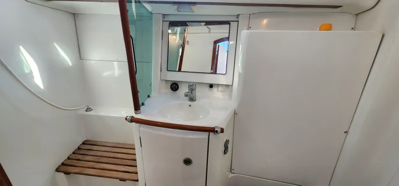 2002 Beneteau 361