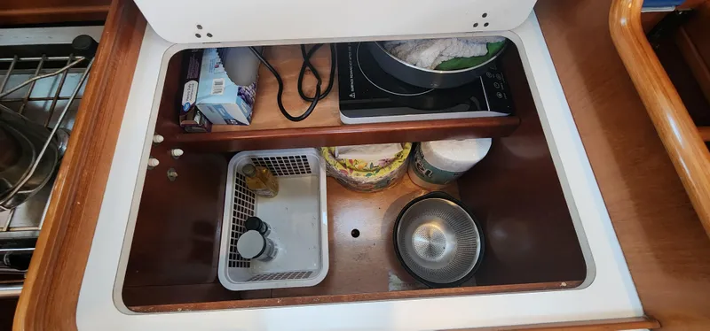 2002 Beneteau 361