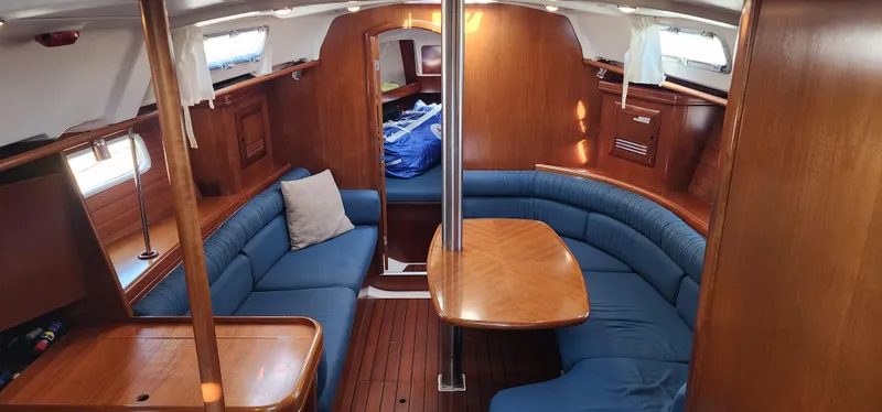 2002 Beneteau 361