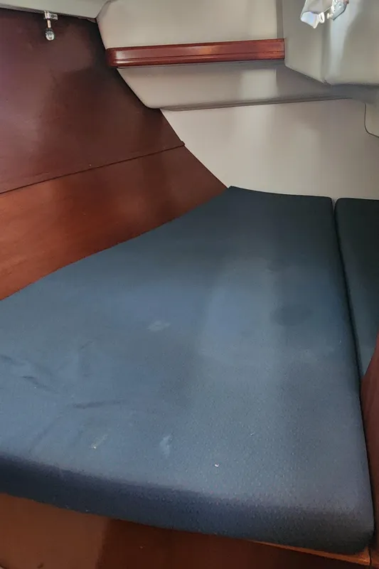 2002 Beneteau 361