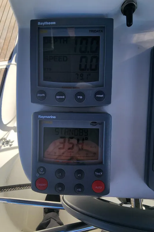 2002 Beneteau 361