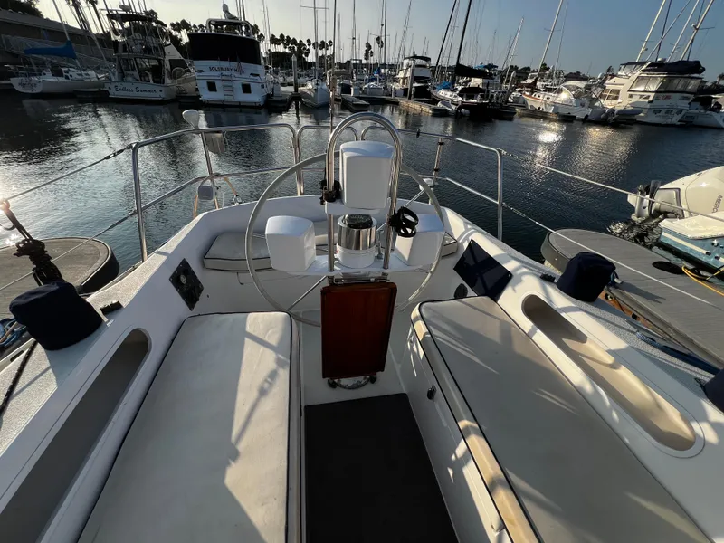 1985 Islander 40