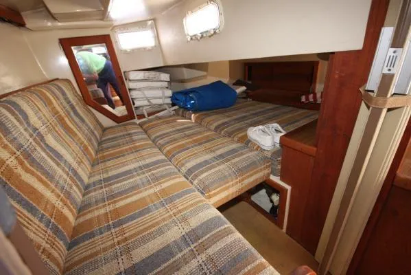 Aft Double berth