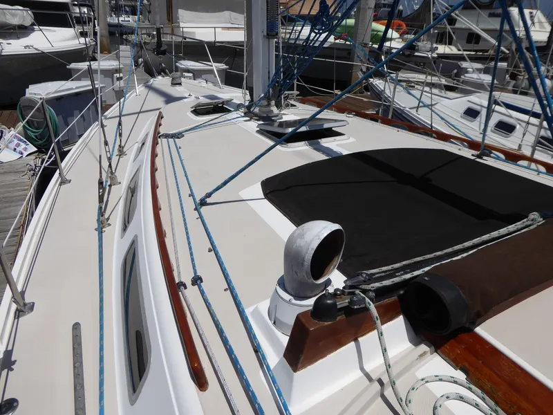Deck forward