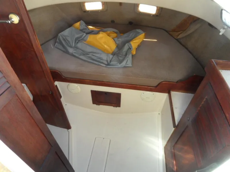 1980 Oday 37 Center Cockpit Sloop