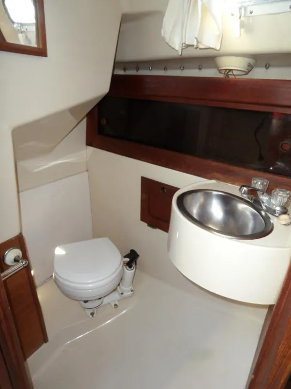 1980 Oday 37 Center Cockpit Sloop