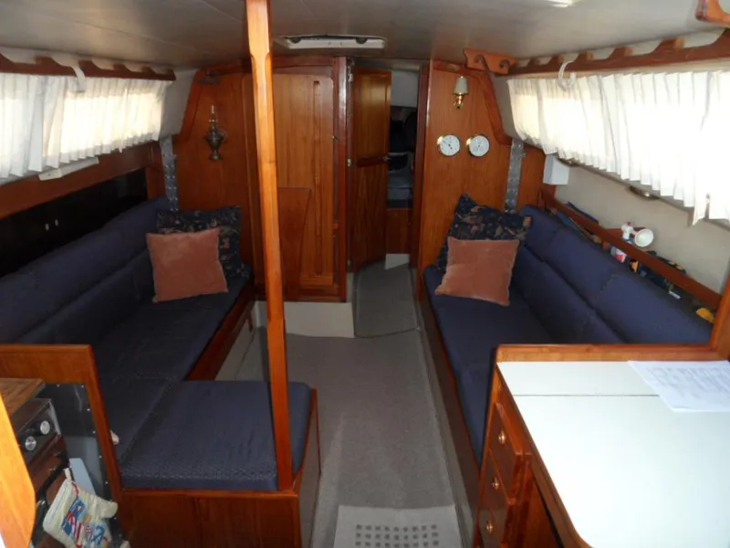 1978 CAL 34 MK III Sloop