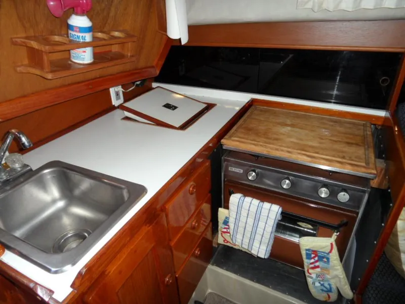 1978 CAL 34 MK III Sloop