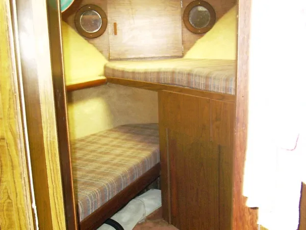1975 Chris-Craft Catalina Double Cabin