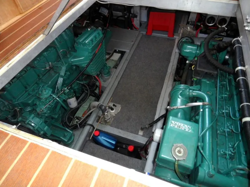 1993 Navigator 3300