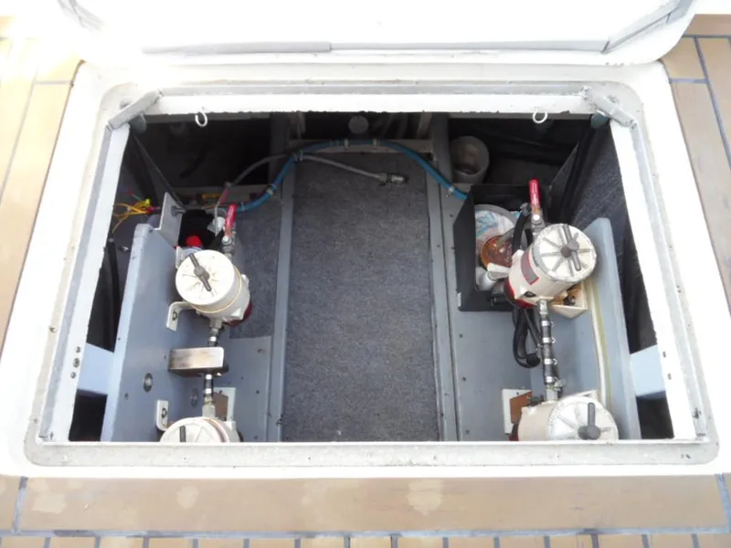 1993 Navigator 3300