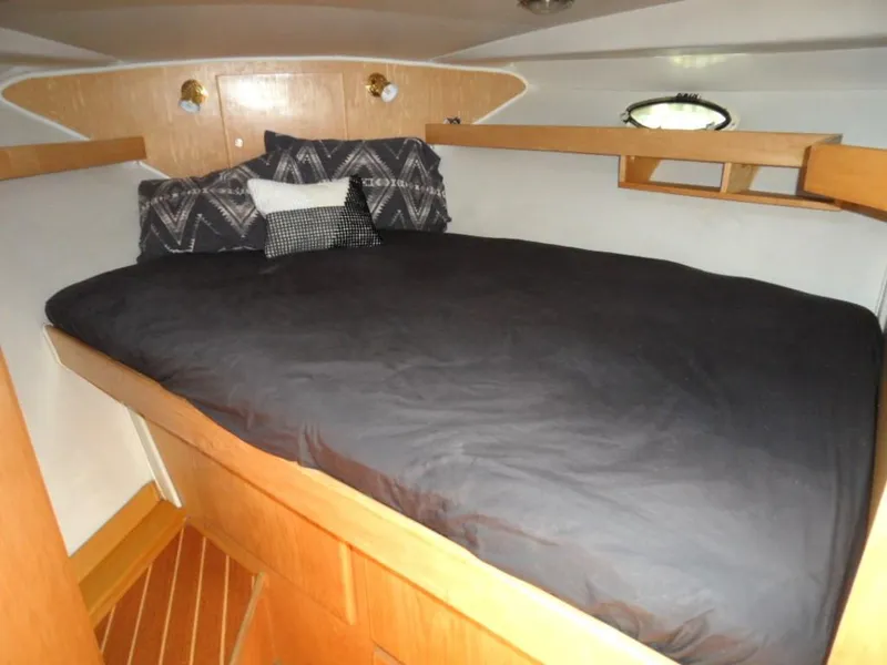 1993 Navigator 3300