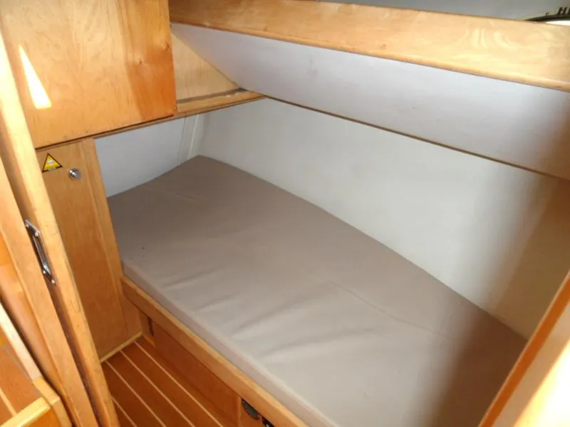 1993 Navigator 3300